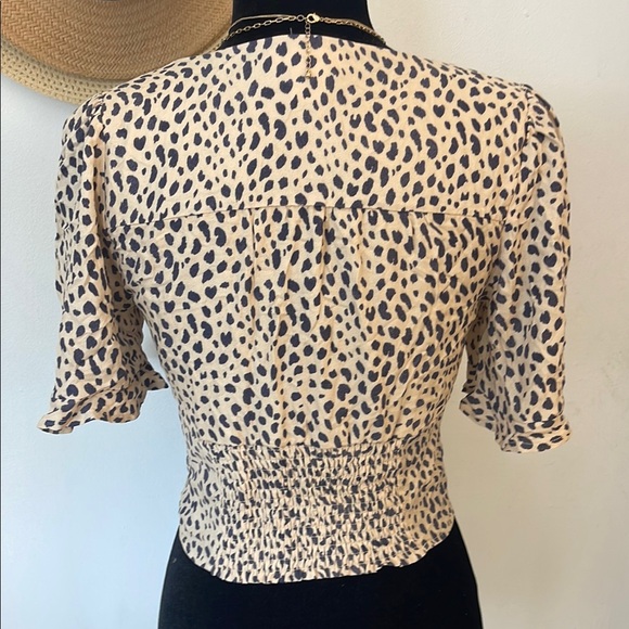 URBAN Romantics | Women’s Multicolored Animal Print V-Neck Crop Top Size Small - Picture 4 of 6